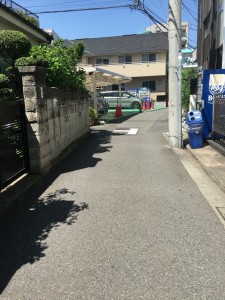 狭い道路の走り方